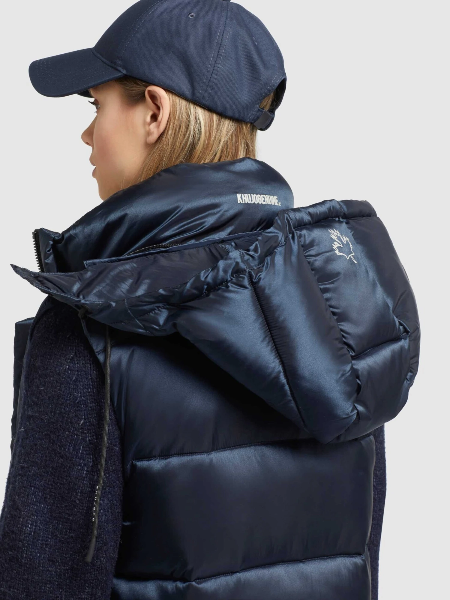 Vestes sans manches Gilet Tourin Femme bleu marine Khujo Vestes Sans Manches Gilet Tourin Femme Bleu Marine -Khujo 092c0d73916efa49b1804f63e823d9b5 scaled