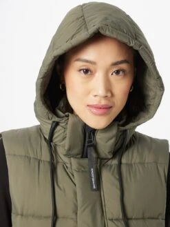 Khujo Vestes Sans Manches Gilet Tourin Femme Kaki -Khujo 09d59981ddc712ed014314c22f16da31