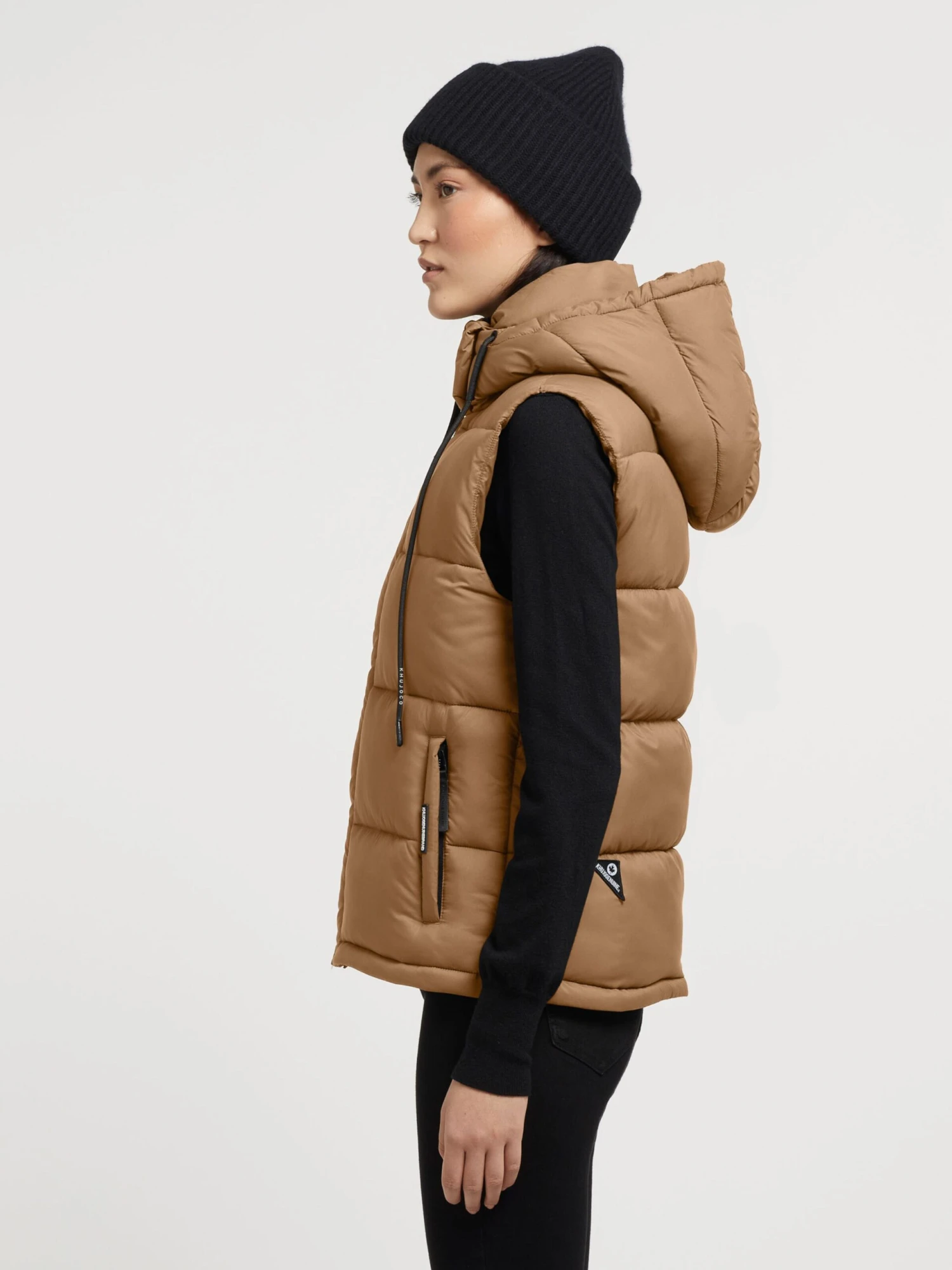 Vestes sans manches Gilet Eden Femme noisette Khujo Vestes Sans Manches Gilet Eden Femme Noisette -Khujo 28d75dd54630500d5800cedf560a08ca scaled