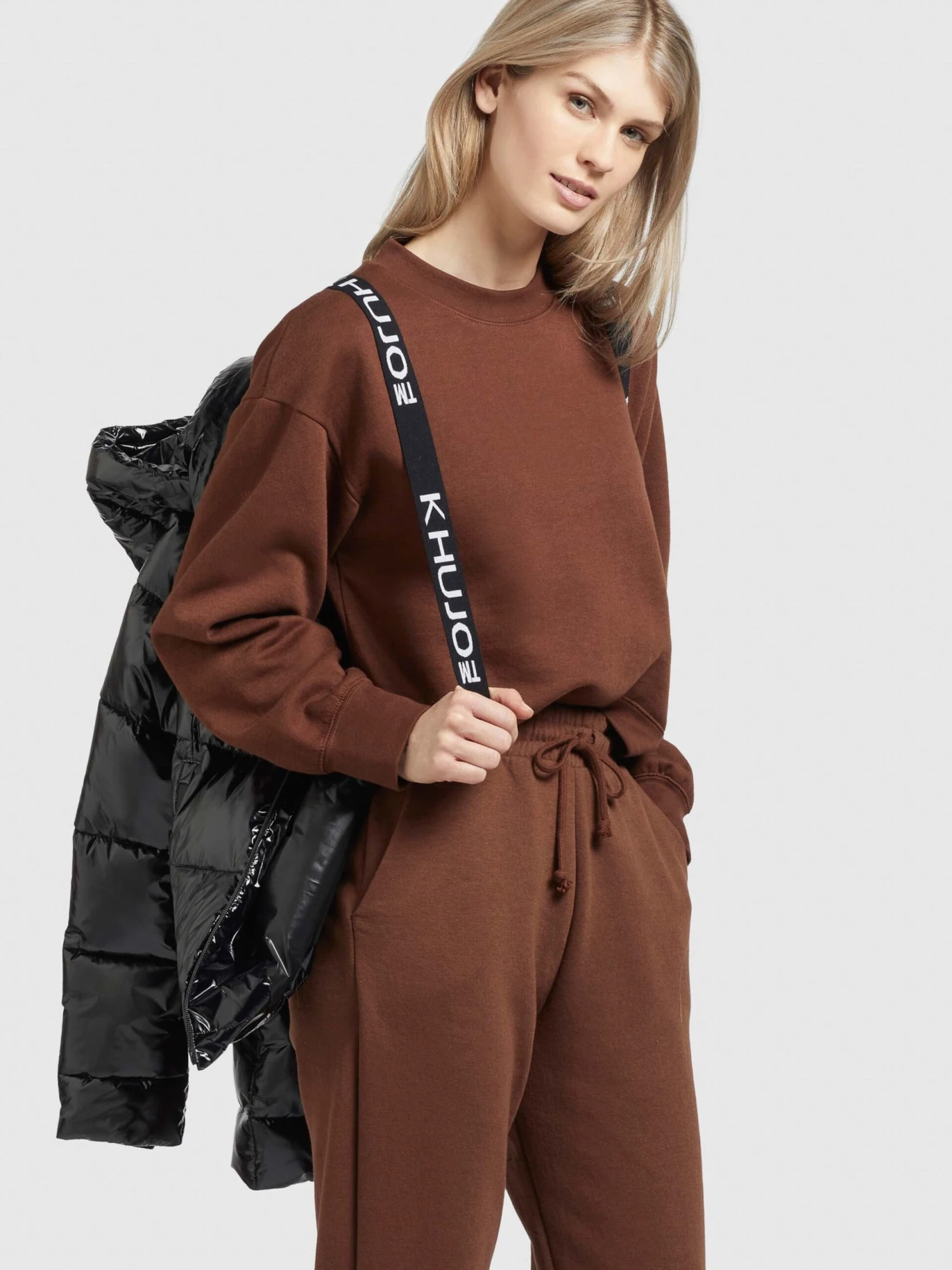 Vestes dhiver Veste d’hiver Fala Femme noir Khujo Vestes Dhiver Veste D’hiver Fala Femme Noir -Khujo 3713e73752fc42533ce07061f03a4f35 scaled