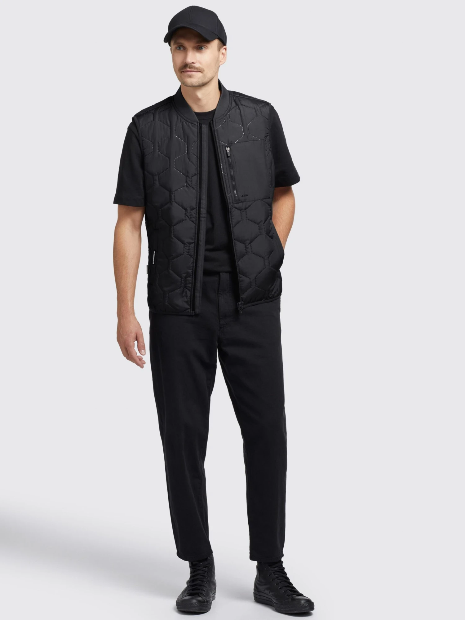 Vestes sans manches Gilet Liel Homme noir Khujo Vestes Sans Manches Gilet Liel Homme Noir -Khujo 73a419389e59da28749c7d062ef74101 scaled